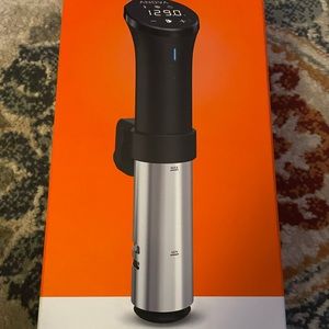 ANOVA PRECISION COOKER Wi-Fi 1000 watts brand new in box